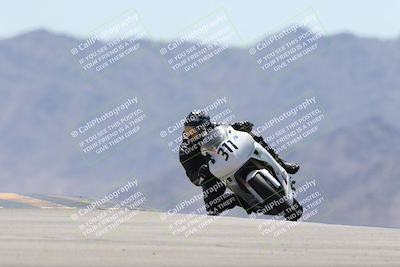 media/Apr-20-2025-CVMA (Sun) [[39090e8767]]/Race 9-Formula LW Twins Shootout/